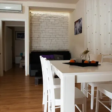 Center Apartment