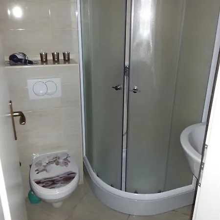 Center Apartman *